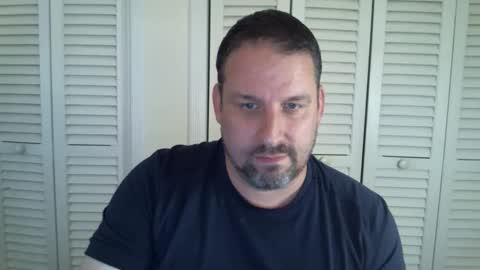 Snapshot of just_inside chatting on 11-20-25, 02:28 just_inside online show from 11-20-25, 02:28