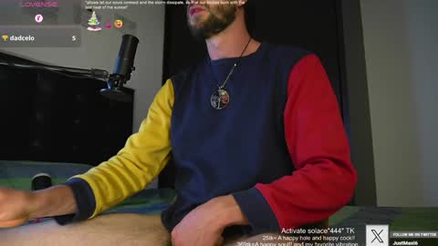Snapshot of just_your_dreamboy chatting on 01-26-25, 01:20 Maxi online show from 01-26-25, 01:20