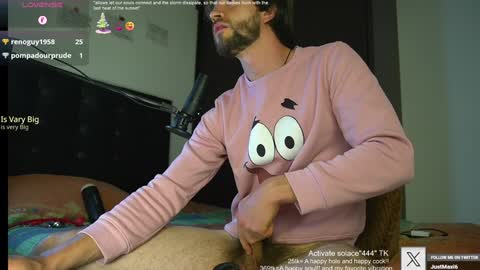 Snapshot of just_your_dreamboy chatting on 02-09-25, 01:44 Maxi online show from 02-09-25, 01:44