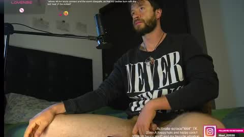 Snapshot of just_your_dreamboy chatting on 02-28-25, 12:10 Maxi online show from 02-28-25, 12:10