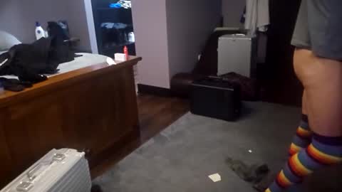 Snapshot of justaskforbiga chatting on 02-16-26, 01:13 Tohiptwoquit online show from 02-16-26, 01:13