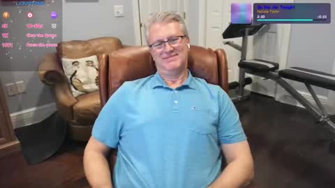 Snapshot of justavoyeurhere chatting on 01-14-26, 08:58 Michael online show from 01-14-26, 08:58