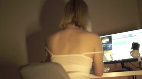 Alexa online show from 02-22-25, 06:30