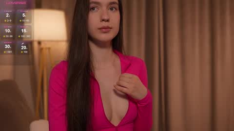 Snapshot of justbarbie_new_ chatting on 02-09-25, 07:09 Katarina online show from 02-09-25, 07:09