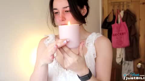 Billie  B  William online show from 02-21-25, 03:43