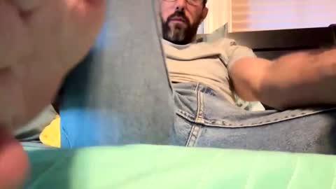 Snapshot of justcallmelaz chatting on 10-25-25, 09:53 just laz online show from 10-25-25, 09:53