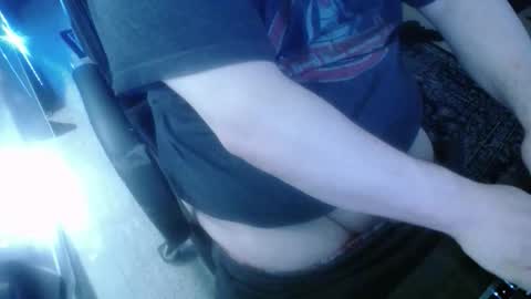 Snapshot of justchillinhey5776 chatting on 12-20-25, 07:32 Rick online show from 12-20-25, 07:32