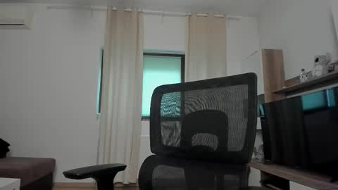 Snapshot of justchloex chatting on 10-27-25, 07:01 Chloe online show from 10-27-25, 07:01