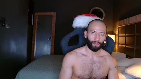 Justin online show from 01-01-25, 01:15