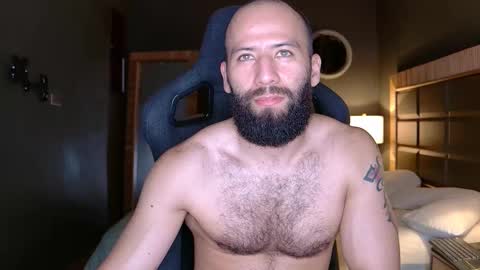 Justin online show from 11-06-25, 11:37