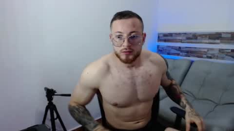 justin_mackenlly online show from 04-07-26, 10:59