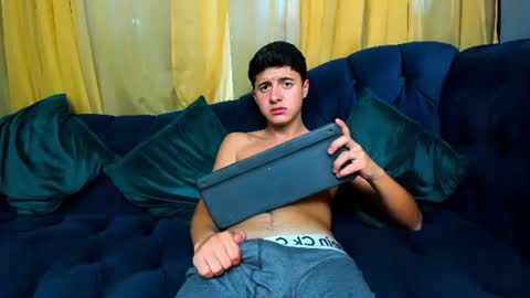 Justin Ortiz online show from 06-11-26, 10:30
