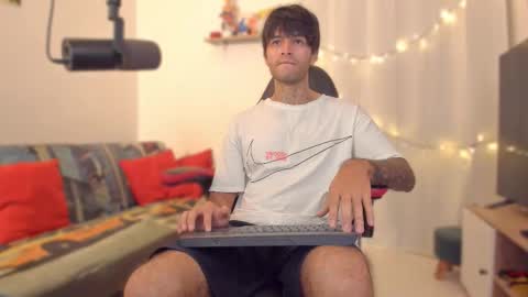 Snapshot of justin_stark1 chatting on 02-16-26, 01:40 Diego online show from 02-16-26, 01:40