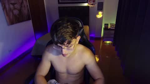 Snapshot of justin_trevor chatting on 10-24-25, 11:01 Justin trevor online show from 10-24-25, 11:01