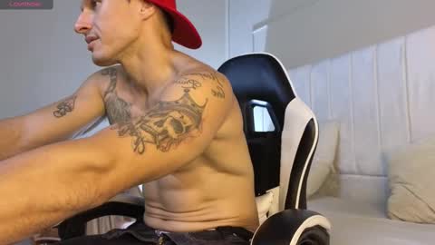 Justin  online show from 10-22-25, 03:18