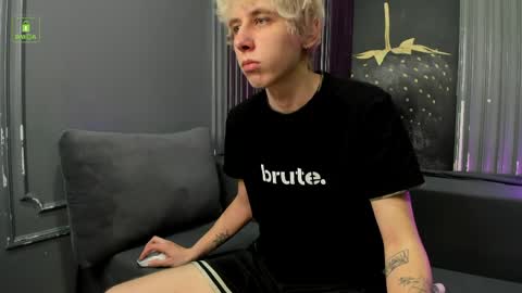 justTEEN online show from 05-16-26, 10:23