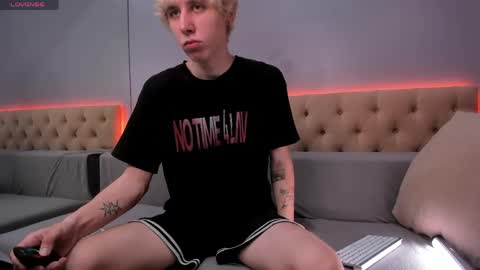 justTEEN online show from 05-21-26, 10:33