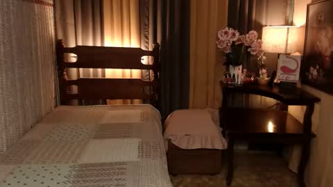 justine_hunk online show from 12-21-24, 10:50