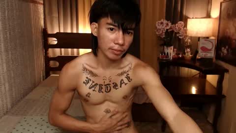 justine_hunk online show from 01-03-25, 01:05