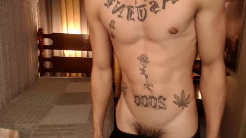 Snapshot of justine_hunk chatting on 02-18-26, 05:31 justine_hunk online show from 02-18-26, 05:31