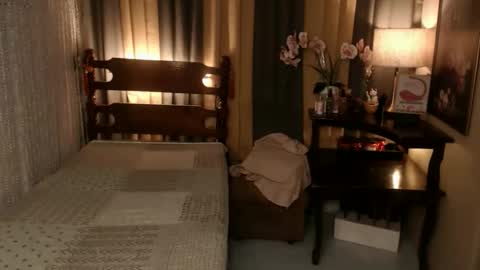 Snapshot of justine_hunk chatting on 03-01-26, 04:42 justine_hunk online show from 03-01-26, 04:42