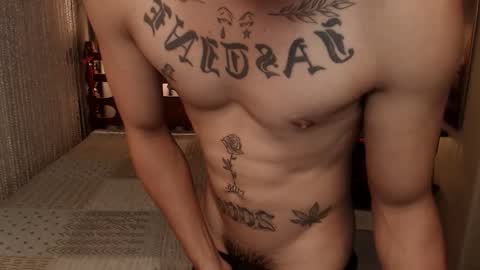 Snapshot of justine_hunk chatting on 05-04-26, 06:37 justine_hunk online show from 05-04-26, 06:37