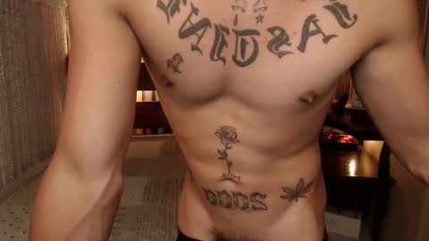 Snapshot of justine_hunk chatting on 05-13-26, 07:50 justine_hunk online show from 05-13-26, 07:50
