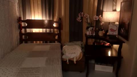 Snapshot of justine_hunk chatting on 05-16-26, 07:38 justine_hunk online show from 05-16-26, 07:38