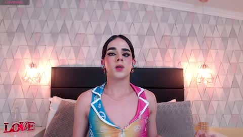 Snapshot of justineperry chatting on 01-10-25, 04:33 Justine online show from 01-10-25, 04:33