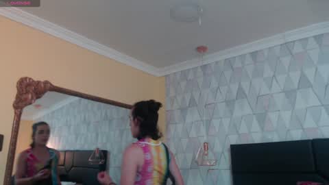 Snapshot of justineperry chatting on 01-29-25, 04:36 Justine online show from 01-29-25, 04:36