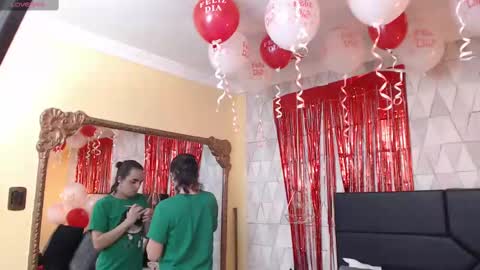 Snapshot of justineperry chatting on 02-15-25, 04:03 Justine online show from 02-15-25, 04:03