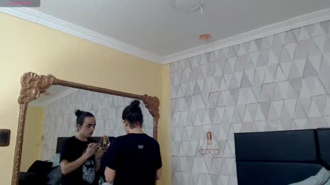 Snapshot of justineperry chatting on 03-09-25, 04:05 Justine online show from 03-09-25, 04:05