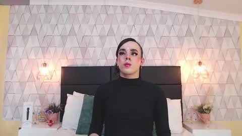 Snapshot of justineperry chatting on 09-14-25, 03:05 Justine online show from 09-14-25, 03:05