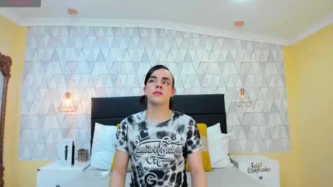 Snapshot of justineperry chatting on 10-17-25, 03:20 Justine online show from 10-17-25, 03:20