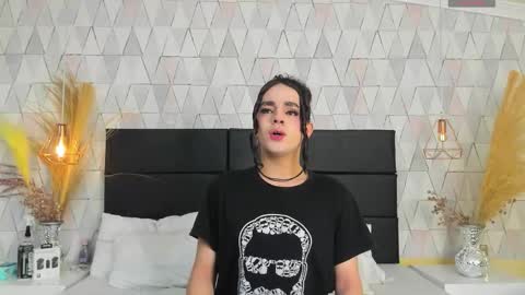 Justine online show from 01-14-26, 03:56