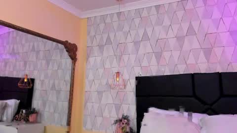 Justine online show from 04-20-26, 04:04