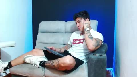 justinfuller_31 online show from 05-27-26, 03:03