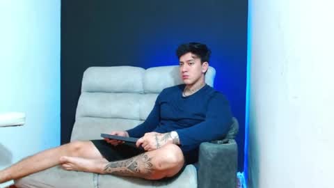 justinfuller_31 online show from 06-07-26, 06:55