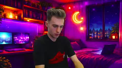 Snapshot of justinnordick chatting on 06-23-26, 07:39 Hologram Guy online show from 06-23-26, 07:39