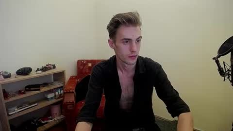 Snapshot of justinnordick chatting on 08-02-26, 09:19 Hologram Guy online show from 08-02-26, 09:19