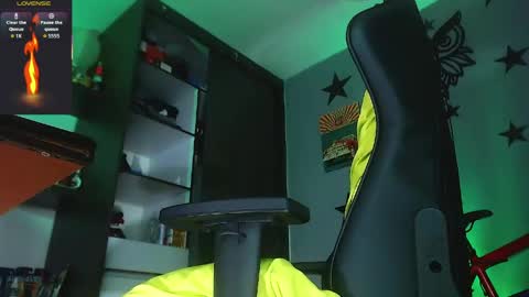 Snapshot of justinsc chatting on 04-28-26, 12:31 Justinsc online show from 04-28-26, 12:31