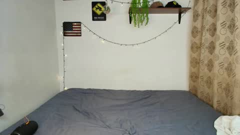 Snapshot of justinsinner1 chatting on 02-15-25, 12:04 justinsinner1 online show from 02-15-25, 12:04