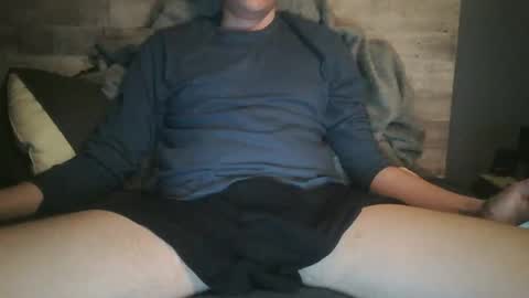 Snapshot of justinthemouth chatting on 02-11-25, 11:54 JustIn YourMouth online show from 02-11-25, 11:54