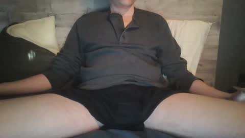 Snapshot of justinthemouth chatting on 02-13-25, 10:22 JustIn YourMouth online show from 02-13-25, 10:22