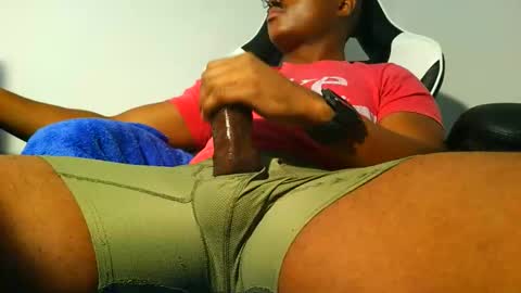 Kell online show from 12-20-25, 06:04