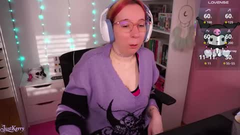 Snapshot of justkerryx chatting on 11-06-25, 08:37 Kerry online show from 11-06-25, 08:37