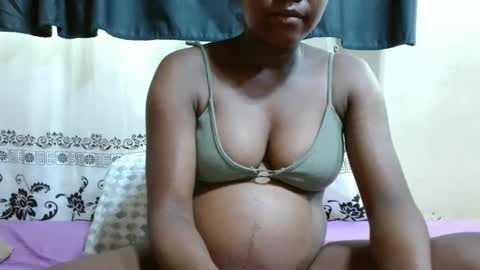 Justlhot online show from 02-13-25, 06:52