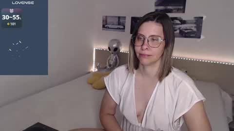 Snapshot of justmexy7 chatting on 01-05-25, 05:41 Julie online show from 01-05-25, 05:41