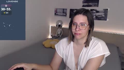 Snapshot of justmexy7 chatting on 01-12-25, 05:34 Julie online show from 01-12-25, 05:34