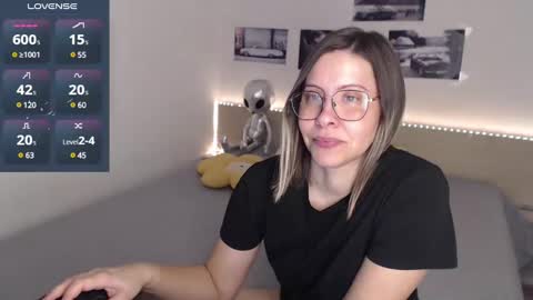 Snapshot of justmexy7 chatting on 01-28-25, 05:22 Julie online show from 01-28-25, 05:22